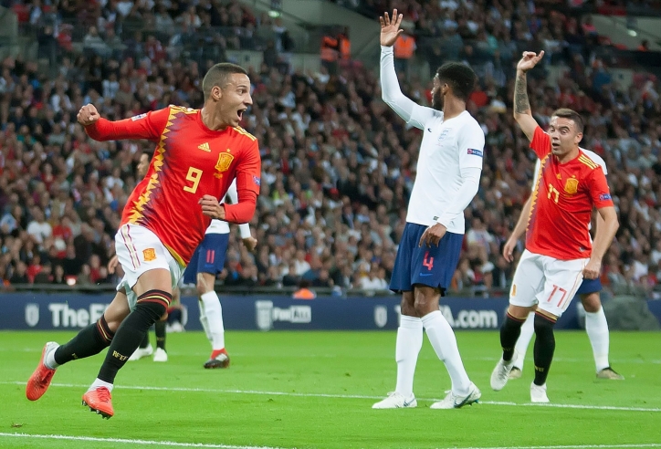 'Sư tử' Anh bại trận trước 'bò tót' Tây Ban Nha ngay tại Wembley