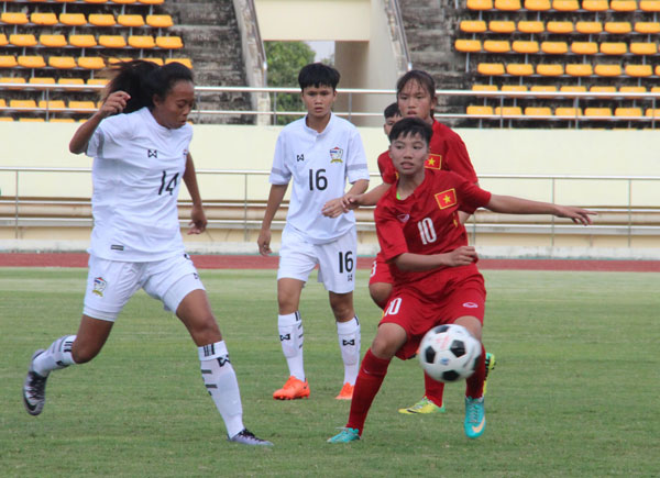 Hủy diệt U16 Lebanon, U16 nữ Việt Nam vươn lên ngôi đầu bảng