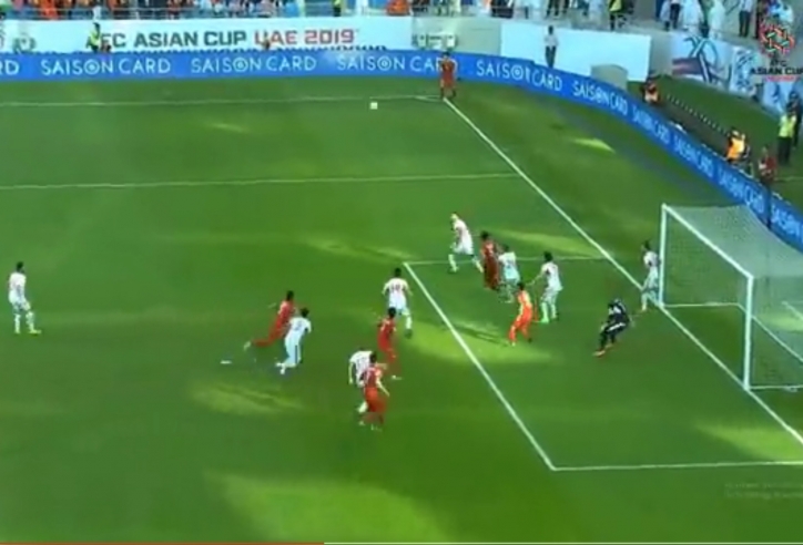 VIDEO: Việt Nam ép sân Jordan và tạo ra những cơ hội liên tiếp ở đầu hiệp 2