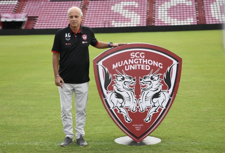 HLV U23 Thái Lan chính thức về Muangthong dẫn dắt Văn Lâm