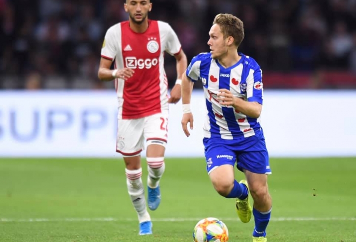 CLB mới của Văn Hậu không thể gây bất ngờ trước Ajax Amsterdam