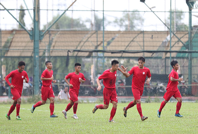 3 đội bóng đầu tiên giành vé vào VCK U21 Quốc Gia báo Thanh Niên