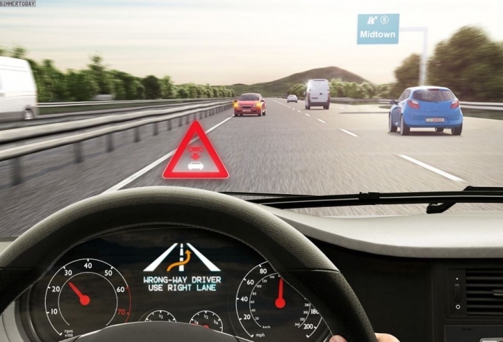 Công nghệ mới: Hệ thống cảnh báo xe đi ngược chiều