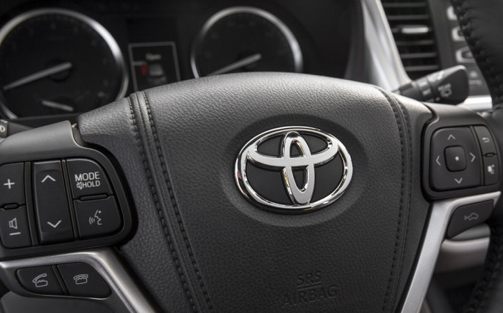 Xe Toyota bị lỗi túi khí, hãng phải triệu hồi gần 12.000 xe