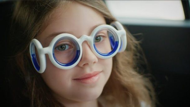 Kỳ lạ kính mắt chống say xe - sản phẩm sáng tạo của hãng xe Citroen