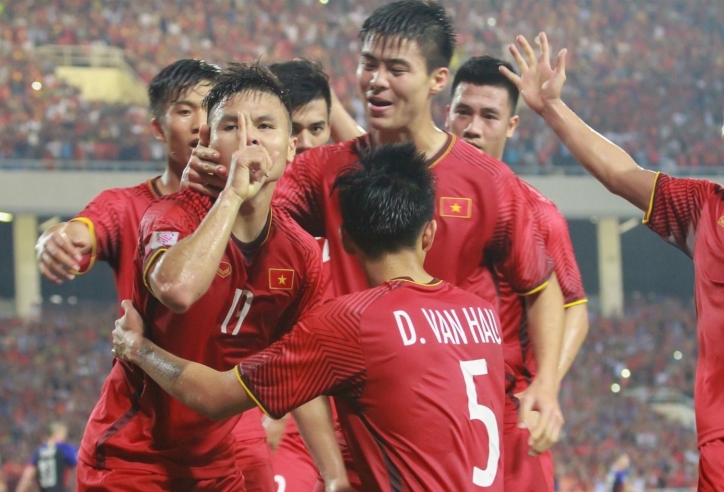 Số phận ĐTQG Việt Nam như nào khi bóng đá tạm hoãn vì Covid-19?