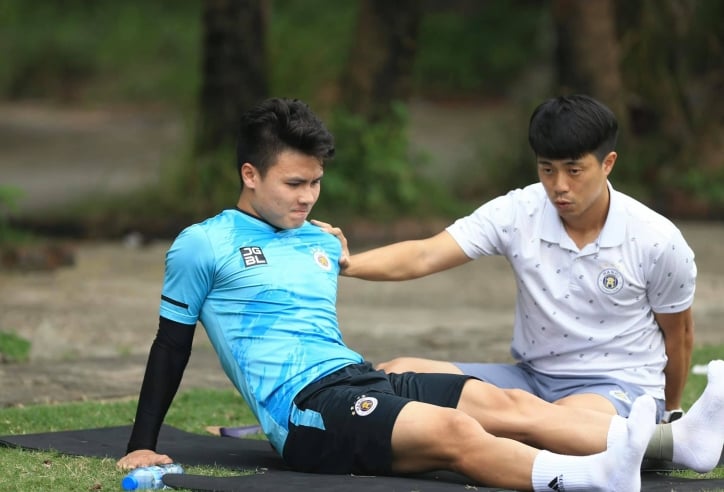 Quang Hải thẫn thờ trước thềm V-League 2021 trở lại