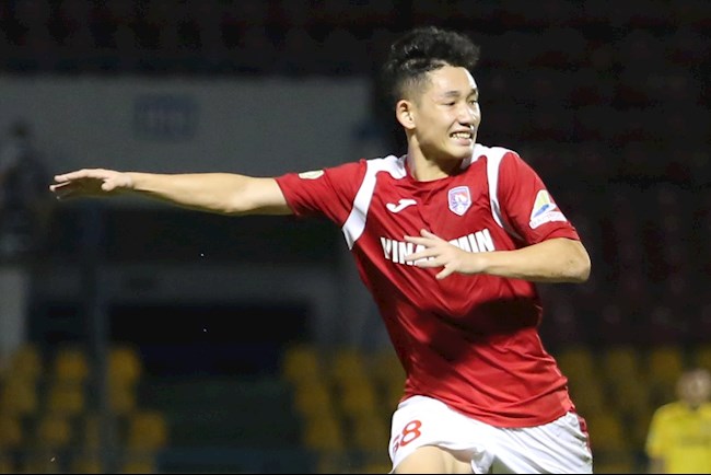 HLV Phan Thanh Hùng khen ngợi bàn thắng 'hiếm có' của Hai Long