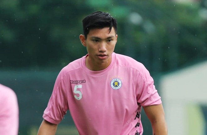 HLV Hà Nội FC không biết khi nào Văn Hậu trở lại