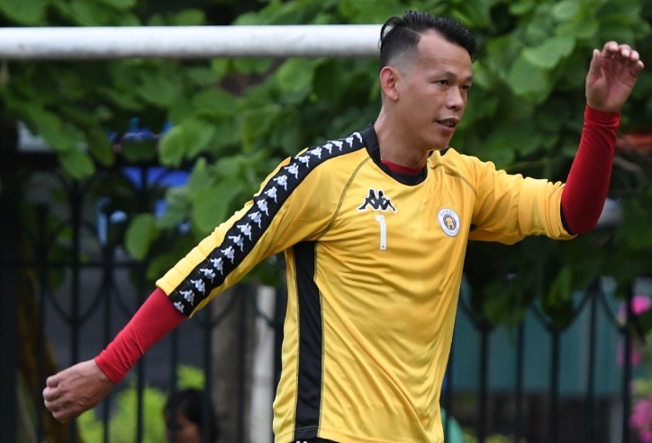 Thủ môn số 1 Hà Nội FC tự tin trước thềm trận gặp Sài Gòn