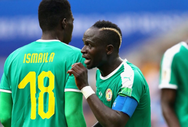 Bị Liverpool lạnh nhạt, tiền đạo Senegal sáng cửa cập bến MU
