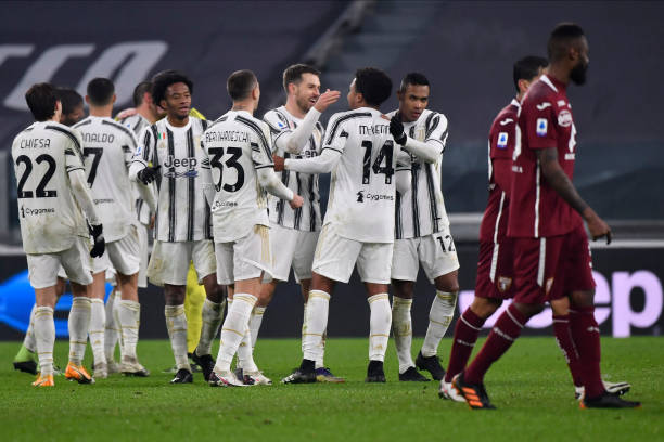 Juventus giành chiến thắng kịch tính trong trận derby Turin