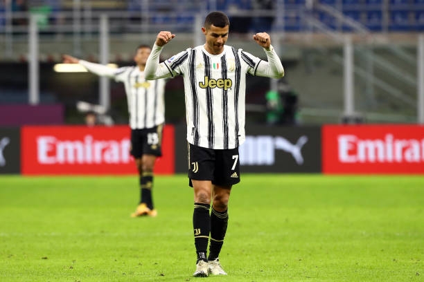 Juventus đè bẹp AC Milan ngay tại San Siro