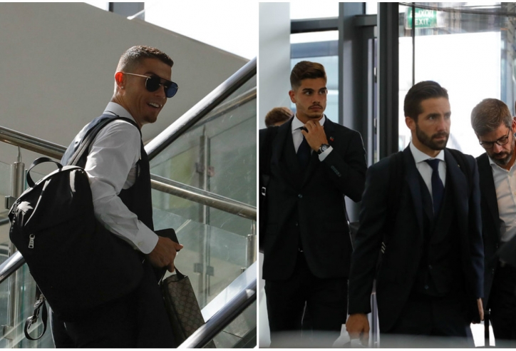 Ronaldo và đồng đội rạng rỡ tại sân bay sau khi...bị loại khỏi World Cup