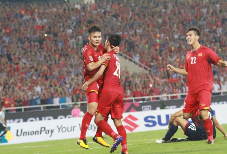 Công Phượng tỏa sáng, Việt Nam lần đầu vào chung kết AFF Cup sau 10 năm