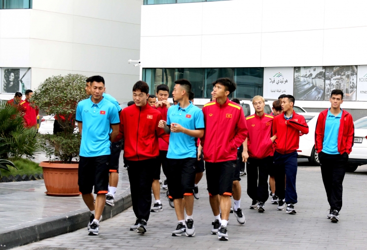 ĐT Việt Nam tập nhẹ, khởi động cho chiến dịch Asian Cup 2019