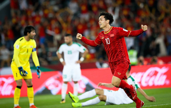 CĐV Incheon 'phát cuồng'  khi Công Phượng tái hiện pha ăn mừng ở Asian Cup
