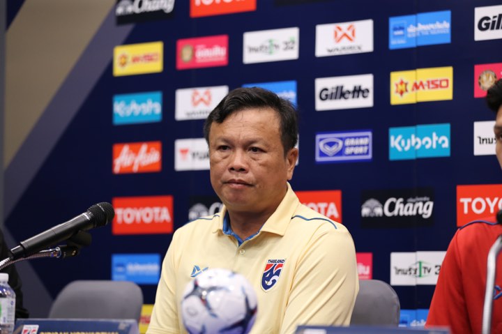 HLV Thái Lan tuyên bố sẽ 'ăn thua đủ' với Ấn Độ ở trận cuối