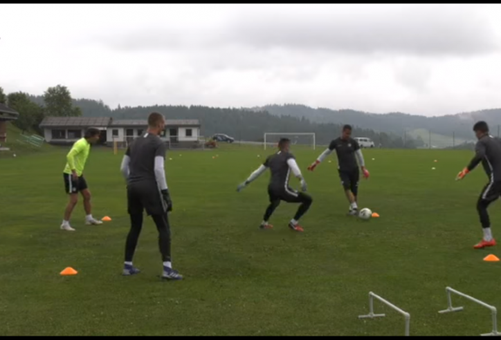 VIDEO: Thủ môn Filip Nguyễn đá bóng ma 1 chạm cực đỉnh 