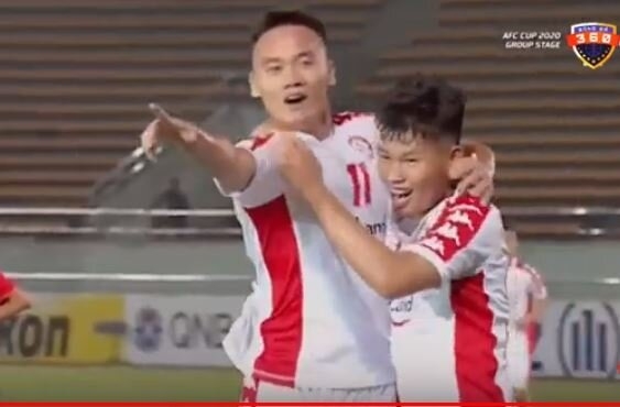 VIDEO: Nỗ lực của Công Phượng giúp đồng đội lập công ở AFC Cup