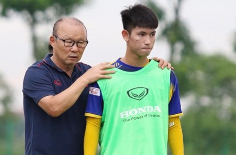 HLV Park lại 'tái mặt' với tài năng trẻ sáng giá V-League 2019