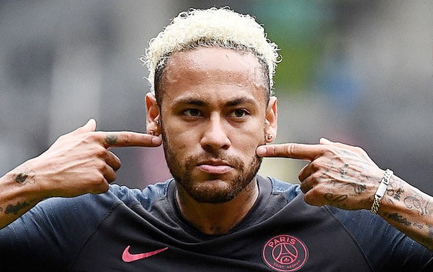 Real và Barca có thể dừng mua Neymar bởi cảnh báo từ bác sĩ