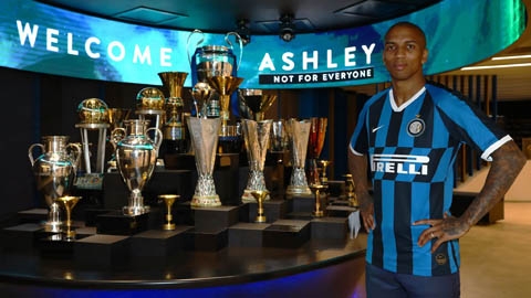 CHÍNH THỨC: Ashley Young cập bến Inter Milan