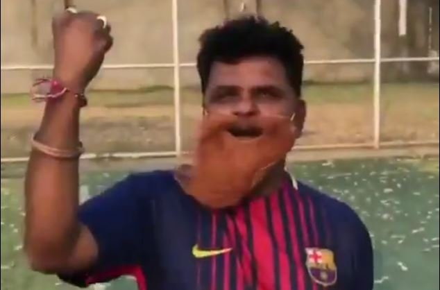 HÀI HƯỚC: Phì cười với màn cosplay Messi 'siêu đỉnh'