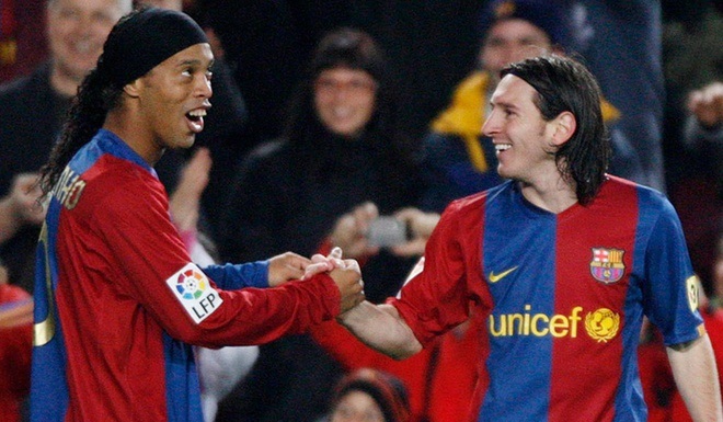 Nỗ lực giải cứu Ronaldinho của Messi thất bại bước đầu