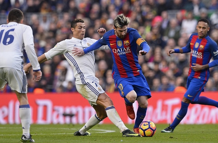 Thêm một huyền thoại MU giải thích lý do Messi hay hơn Ronaldo