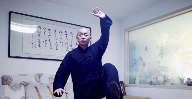 Đấu Từ Hiểu Đông, võ sư Trung Quốc dùng 'binh pháp' khiến võ lâm sững sờ