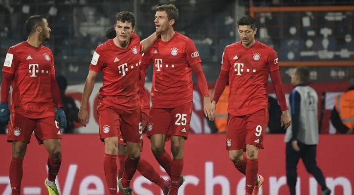 Sao Bayern tái hiện ngược vụ 'cướp bàn thắng' kinh điển Ronaldo - Nani