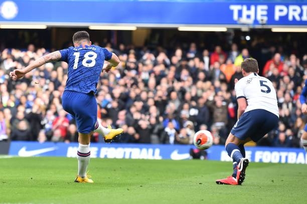 VIDEO: Chelsea và những màn bắn phá khung thành Tottenham trên sân nhà