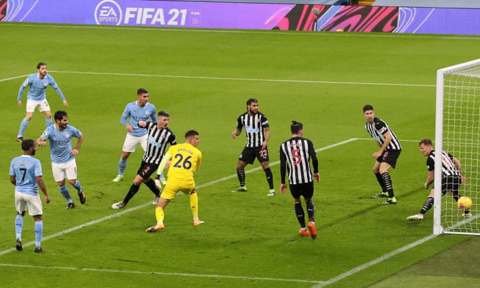 Man City thắng dễ Newcastle để áp sát top đầu