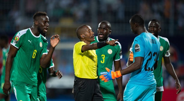 Chuyển nhượng bóng đá: MU chưa quên tuyển thủ Senegal
