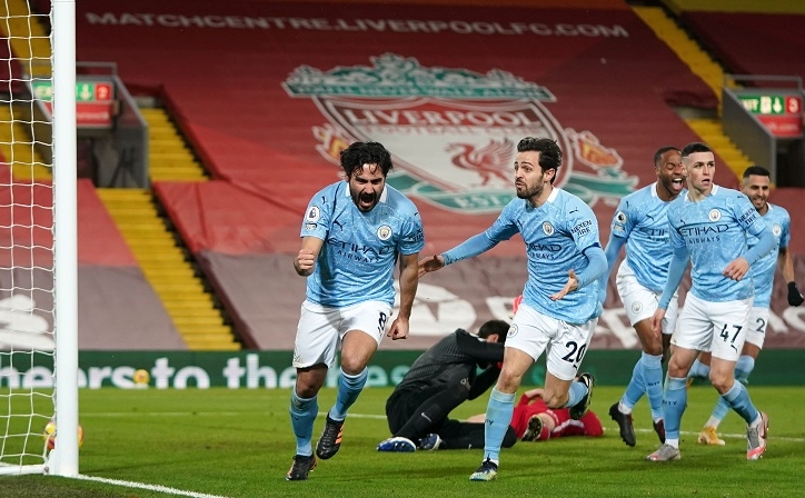 Gundogan phản ứng hài hước sau khi sút hỏng penalty trước Liverpool