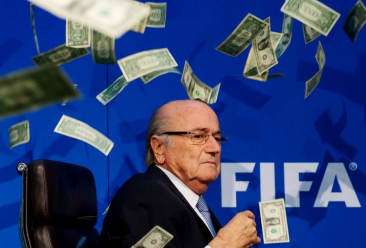 FIFA tăng án phạt với cụ ông 85 tuổi