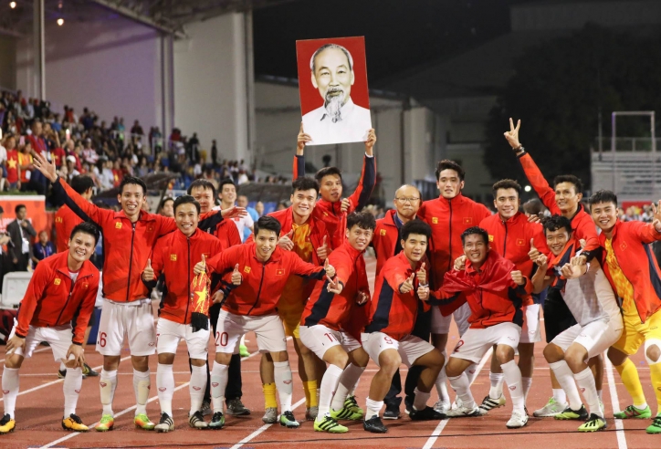 Báo Thái ghen tị khi Việt Nam được FIFA vinh danh