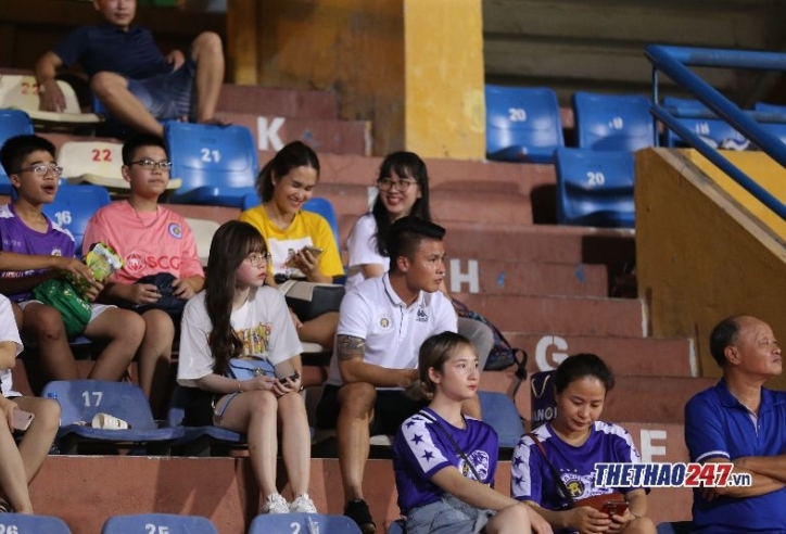 Quang Hải bất lực nhìn Hà Nội FC gục ngã trên sân nhà