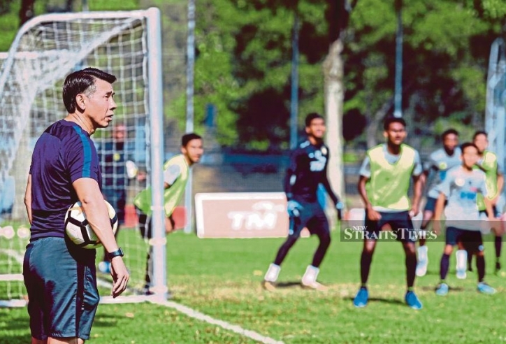 HLV Malaysia lo lắng tột độ trước trận đấu với ĐT Việt Nam