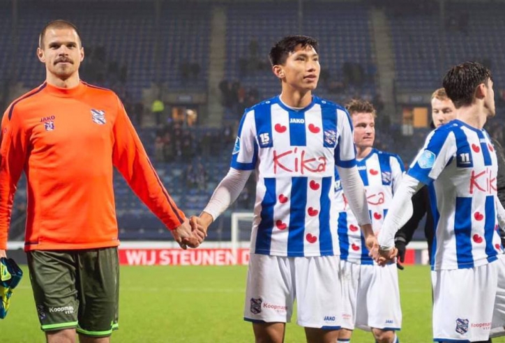 Văn Hậu nhận mưa lời khen từ cầu thủ Heerenveen trong ngày chia tay