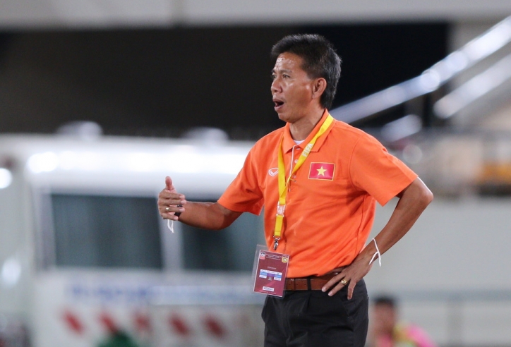 HLV Hoàng Anh Tuấn lo cho đội U20 Việt Nam