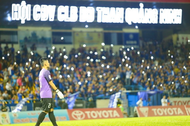 Hà Nội và Than Quảng Ninh bị AFC cấm thi đấu trên sân nhà