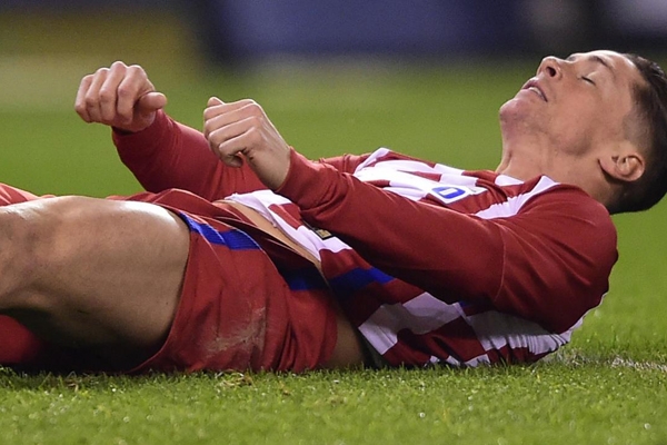 Torres gặp tai nạn: Atletico thông báo trấn an NHM