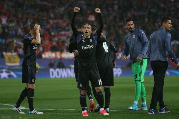 Thua Atletico, Real Madrid vẫn lập kỷ lục khủng