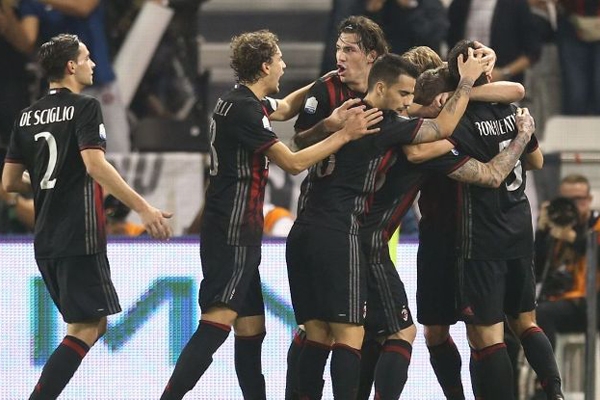 NÓNG: AC Milan tiếp tục gây sốc với hợp đồng 70 triệu euro
