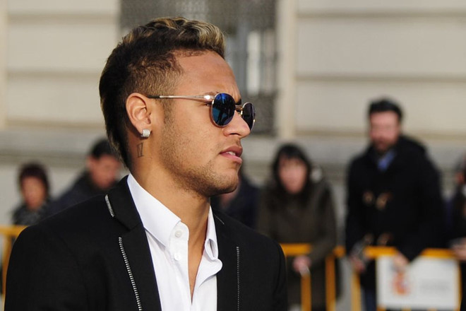Tiết lộ 'bước ngoặt thế kỷ' trong thương vụ Neymar rời Barca