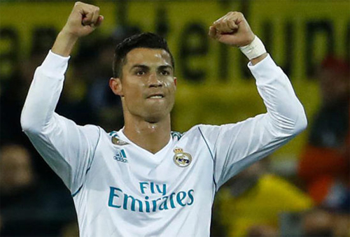Ronaldo tỏa sáng đúng lúc, Real Madrid chật vật thắng Getafe