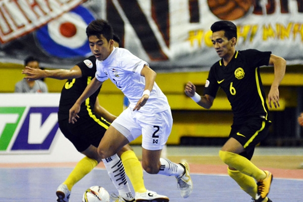 Chật vật ngược dòng, Futsal Thái Lan tiếp tục làm vua ĐNÁ