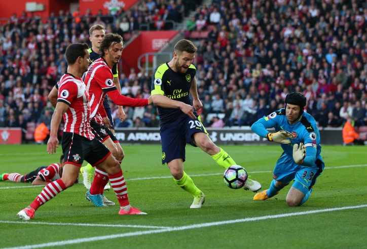 Arsenal bị 'dội gáo nước lạnh' ngay ở phút thứ 3